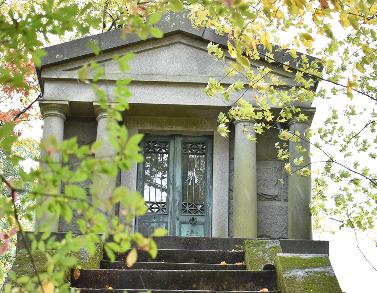 private_estate_mausoleums_img