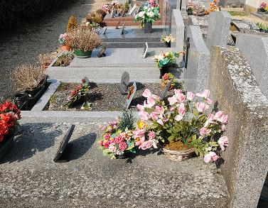 traditional-in-ground-burial_img